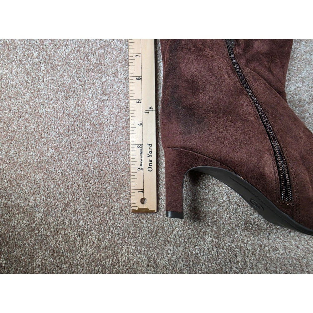 A New Day Justice Brown Faux Suede Pointed Toe Kitten Heel Boots Womens 7 NEW - Picture 4 of 6